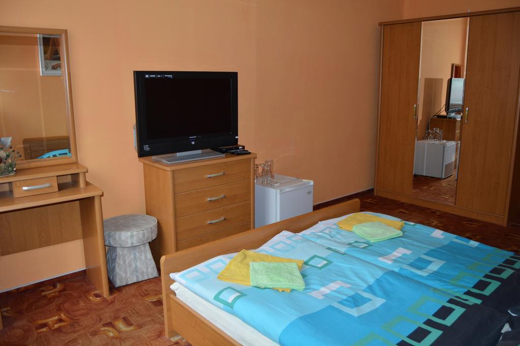 Hotel Paradise Ostrava Room photo