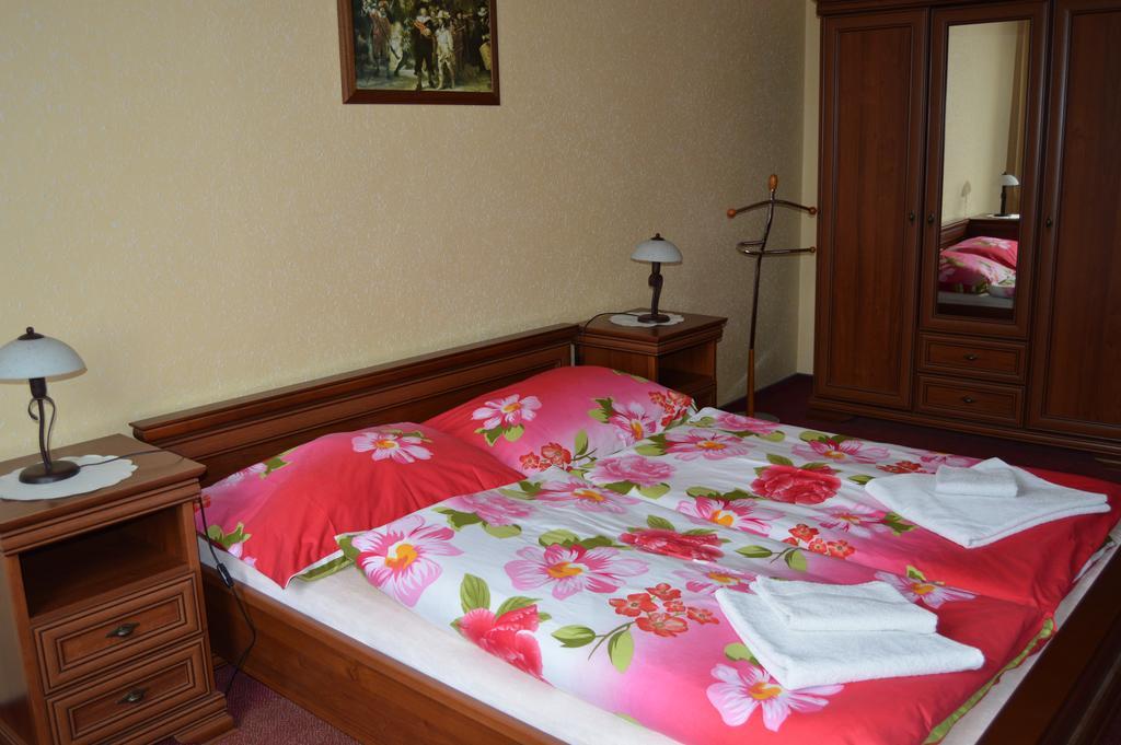 Hotel Paradise Ostrava Room photo