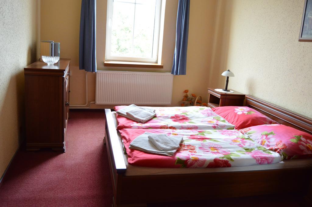 Hotel Paradise Ostrava Room photo