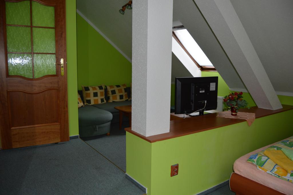Hotel Paradise Ostrava Room photo