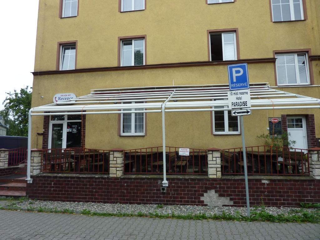 Hotel Paradise Ostrava Exterior photo