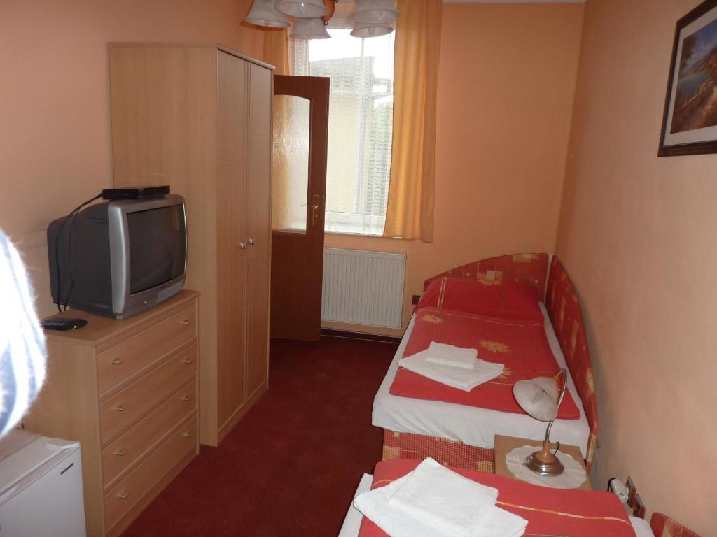 Hotel Paradise Ostrava Room photo